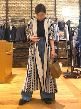 「アイテム（バングル/リストバンド）」を使った、農山　紗耶加さん（レディース・155cm）の春コーディネート