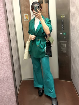 「AZUL（アズール）のアイテム」を使った、yura196さん（レディース・164cm）の春コーディネート