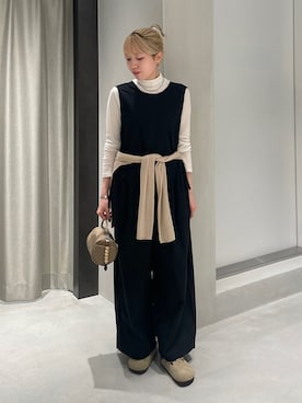 「SMELLY（スメリー）のアイテム」を使った、とみーさん（レディース・157cm）の秋コーディネート