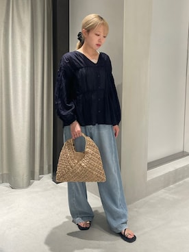 「URBAN RESEARCH DOORS（アーバンリサーチドアーズ）のアイテム（デニムパンツ）」を使った、とみさん（レディース・157cm）の春コーディネート