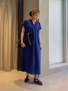 「URBAN RESEARCH DOORS（アーバンリサーチドアーズ）のペーパートートバッグ（トートバッグ、ブラック系）」を使った、とみーさん（レディース・157cm）の夏コーディネート