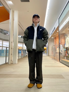 「THE NORTH FACE（ザノースフェイス）のアイテム（その他アウター）」を使った、鎌田　真平さん（メンズ・172cm）の秋コーディネート