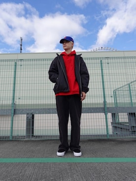 「アイテム（スリッポン）」を使った、鎌田　真平さん（メンズ・172cm）の秋コーディネート