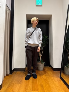 「アイテム（スリッポン）」を使った、鎌田　真平さん（メンズ・172cm）の秋コーディネート