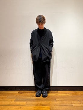「URBAN RESEARCH（アーバンリサーチ）のLAKE SEEKERS　DRY HEAVYWEIGHT L/S TEE（Tシャツ/カットソー、ブルー系）」を使った、鎌田　真平さん（メンズ・172cm）の春コーディネート