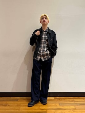 「URBAN RESEARCH（アーバンリサーチ）のアイテム（デニムジャケット）」を使った、鎌田　真平さん（メンズ・172cm）の冬コーディネート