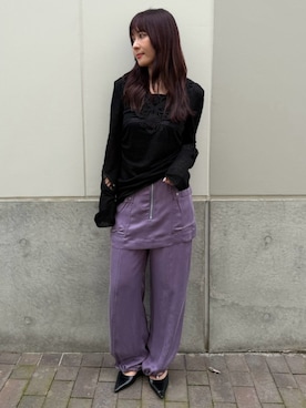 「THINGS THAT MATTER（シングス ザット マター）のFIBRIL SATIN PANTS WITH SKIRT / フィブリルサテンパンツウィズスカート（その他パンツ、パープル系）」を使った、THINGS THAT MATTERさん（レディース・162cm）の秋コーディネート