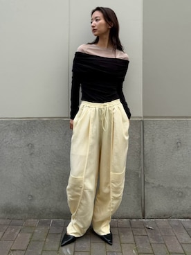 「THINGS THAT MATTER（シングス ザット マター）のNEW PRETENSE OFF-SHOULDER TOPS / ニュープリテンスオフショルダートップス（その他トップス、ブラック系）」を使った、THINGS THAT MATTERさん（レディース・162cm）の秋コーディネート