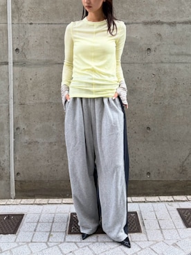 「THINGS THAT MATTER（シングス ザット マター）のSMART STRIPE SWEAT PANTS / スマート ストライプ スウェット パンツ（スウェットパンツ、ブルー系）」を使った、THINGS THAT MATTERさん（レディース・162cm）の秋コーディネート