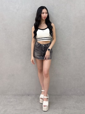 「GYDA（ジェイダ）のVintageデニムスカートライクショートパンツ（デニムスカート、ブラック系）」を使った、hinanoさん（レディース・156cm）の春コーディネート