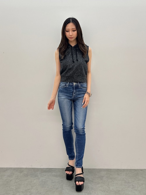 【本日限定価格】ミドルウエストSHAPELYスキニーデニムパンツ セール】ミドルウエストSHAPELYスキニーデニムパンツ（デニム