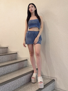 「GYDA（ジェイダ）のbijouカットデニムミニスカートライクショートパンツ（スカート、ブルー系）」を使った、hinanoさん（レディース・156cm）の春コーディネート