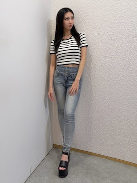 「GYDA（ジェイダ）のアンクルベルトチャンキーサンダル（サンダル、ブラック系）」を使った、hinanoさん（レディース・156cm）の春コーディネート