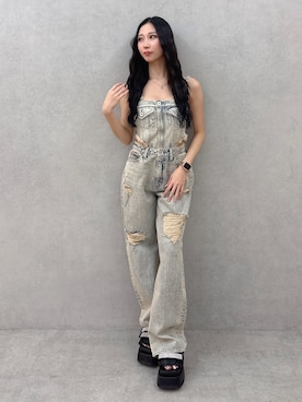 「GYDA（ジェイダ）の2WAYデニムチェーンロンパース（つなぎ/オールインワン、ブルー系）」を使った、hinanoさん（レディース・156cm）の春コーディネート