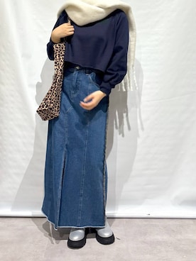 「アイテム（ブーツ、シルバー系）」を使った、あゆまるさん（レディース・164cm）の冬コーディネート