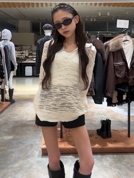 「SLY（スライ）の【noeyedia】OVAL SHAPE EYEWEAR ノーアイディアオーバルシェイプアイウェア（メガネ、ブラック系）」を使った、KAEDEさん（レディース・160cm）の秋コーディネート