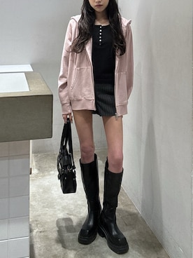 「SLY（スライ）のアイテム」を使った、KAEDEさん（レディース・160cm）の冬コーディネート