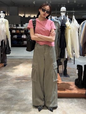 「SLY（スライ）の【noeyedia】CAT EYE EYEWEAR ノーアイディアキャットアイアイウェア 春服（サングラス、ブラック系）」を使った、KAEDEさん（レディース・160cm）の春コーディネート