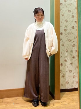「アイテム（サロペット/オーバーオール）」を使った、ゆっきーさん（レディース・157cm）の秋コーディネート