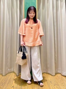 「SHOO・LA・RUE（シューラルー）の【ひんやり/S-LL/洗濯機可】体型カバー ふんわりスラブポンチョ風ブラウス（シャツ/ブラウス、オレンジ系）」を使った、ゆっきーさん（レディース・157cm）の夏コーディネート