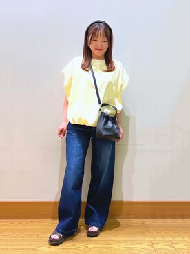 「SHOO・LA・RUE（シューラルー）の【洗濯機可/体型カバー】インせずこなれる ふんわり裾バルーントップス（Tシャツ/カットソー、イエロー系）」を使った、ゆっきーさん（レディース・157cm）の夏コーディネート