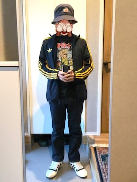 「adidas（アディダス）のアイテム（ジャージ、ブルー系）」を使った、horuazonvrさん（メンズ・166cm）の春コーディネート