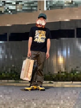 「アイテム（チノパンツ）」を使った、horuazonvrさん（メンズ・166cm）の夏コーディネート