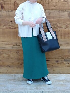 「シアタープロダクツ(THEATRE PRODUCTS)」｜「アイテム（スカート）」を使った、tomoさん（レディース・152cm）の春コーディネート