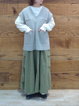 「カーゴスカート」｜「アイテム（ベスト、グレー系）」を使った、tomoさん（レディース・152cm）の春コーディネート