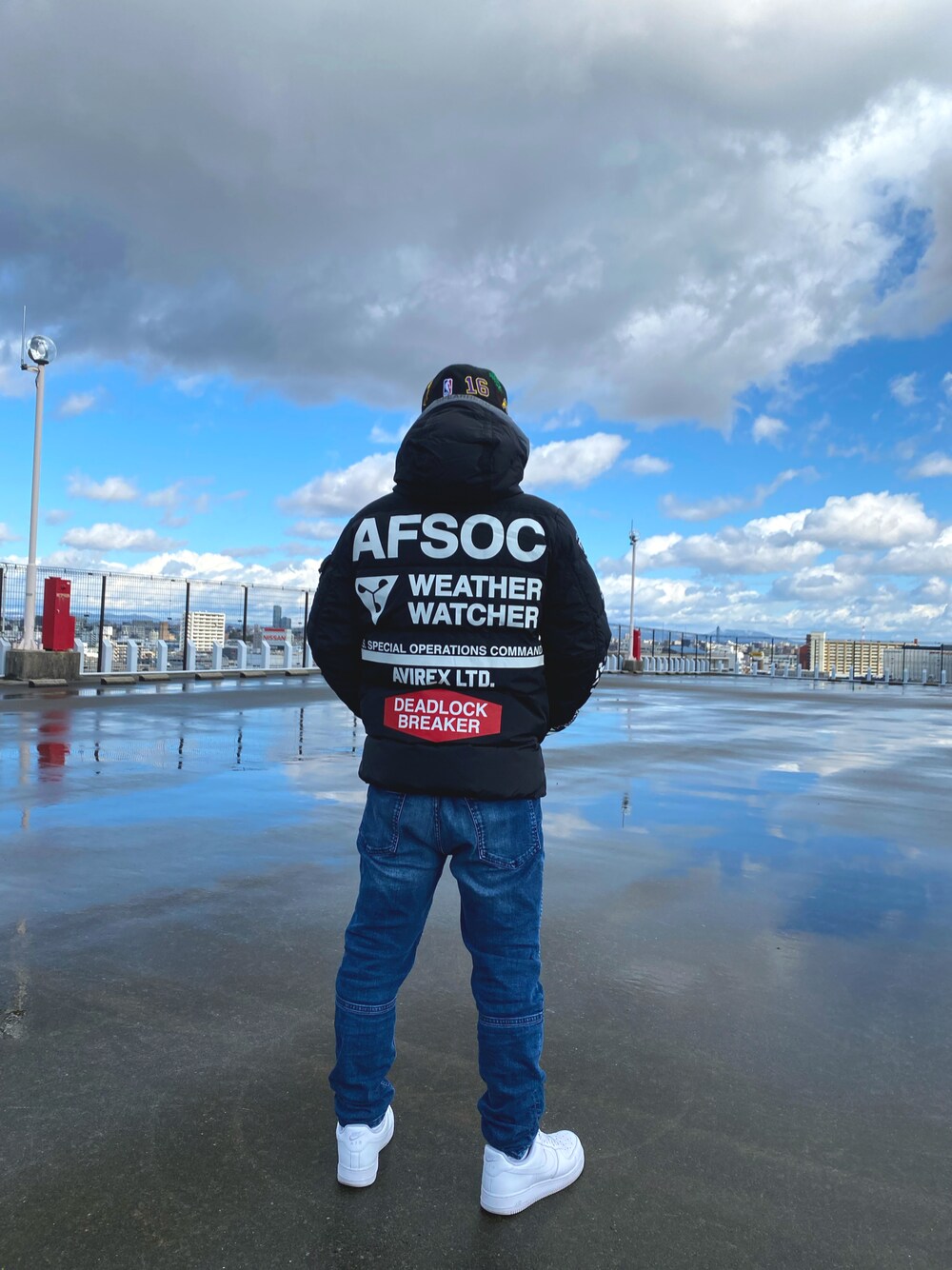 「スウェット、AVIREX、休日スタイル、キレイめ、ootd、お洒落さんとつながりたい、冬のコーデ、いいね、save、フォローお願いします🤑、ファッションの力を信じよう、私の推しブランド」｜「AVIREXのAFSOC WW ダウンジャケット（ダウンジャケット/コート、ブラック系）」を使った、kaiさん（メンズ・162cm）の冬コーディネートの1枚目の写真