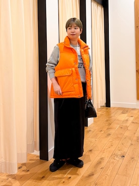 「MARMOT（マーモット）の『別注』Marmot×DOORS　DOWN VEST（ダウンベスト、オレンジ系）」を使った、hara_styleさん（レディース・156cm）の秋コーディネート
