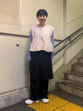 「FORK&SPOON（フォークアンドスプーン）のFORK&SPOON　レイヤードエプロンパンツ（その他パンツ、ブラック系）」を使った、hara_styleさん（レディース・156cm）の春コーディネート