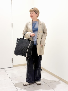 「かぐれ（カグレ）のフェードデニムイージーパンツ（デニムパンツ、ブラック系）」を使った、hara_styleさん（レディース・156cm）の春コーディネート