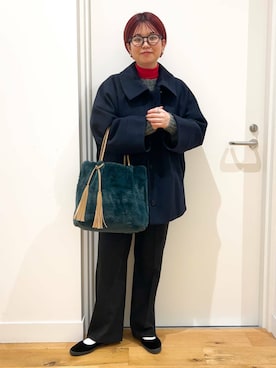 「RODE SKO（ロデスコ）のタッセル付フラッフィトートバッグ（トートバッグ）」を使った、hara_chanさん（レディース・156cm）の冬コーディネート