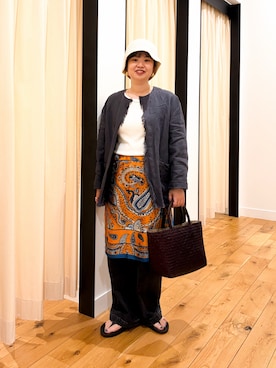 「SMELLY（スメリー）のアソートパターンスカーフ（バンダナ/スカーフ、オレンジ系）」を使った、hara_styleさん（レディース・156cm）の夏コーディネート