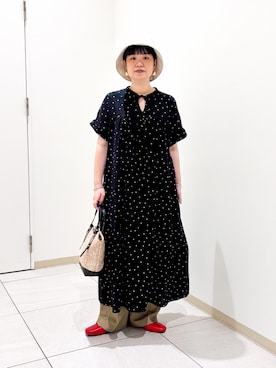 「URBAN RESEARCH DOORS（アーバンリサーチドアーズ）のリネンリヨセルドットワンピース（ワンピース、ブラック系）」を使った、hara_styleさん（レディース・156cm）の春コーディネート