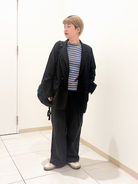 「かぐれ（カグレ）のフェードデニムイージーパンツ（デニムパンツ、ブラック系）」を使った、hara_styleさん（レディース・156cm）の春コーディネート