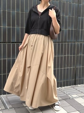 「KATHARINE ROSS（キャサリンロス）のランダムタックナイロンスカート（Skirt、ベージュ系）」を使った、のらさん（レディース・158cm）の夏コーディネート