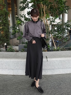 「BONLECILL noir（ボンルシールノワール）の【BONLECILL noir】2wayクラシカルレースシャツ（シャツ/ブラウス、グレー系）」を使った、hinanoさん（レディース・163cm）の春コーディネート