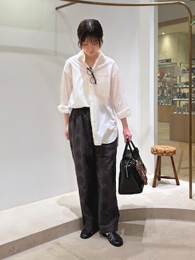 「アイテム（ポーチ）」を使った、Sasakiさん（レディース・166cm）の春コーディネート