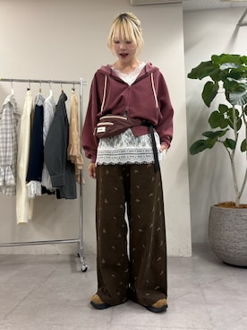 「アイテム（チュニック、ホワイト系）」を使った、shihoさん（レディース・161cm）の秋コーディネート