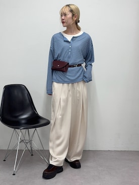 「アイテム（ボディバッグ/ウエストポーチ）」を使った、shihoさん（レディース・161cm）の秋コーディネート