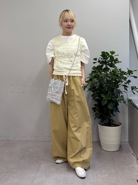 「CIAOPANIC TYPY（チャオパニックティピー）の【UNISEX】アソート落書きBIGロゴTEE（Tシャツ/カットソー、ホワイト系）」を使った、shihoさん（レディース・161cm）の春コーディネート