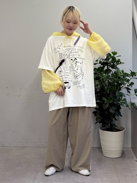 「CIAOPANIC TYPY（チャオパニックティピー）の【UNISEX】アソート落書きBIGロゴTEE（Tシャツ/カットソー、ホワイト系）」を使った、shihoさん（レディース・161cm）の春コーディネート