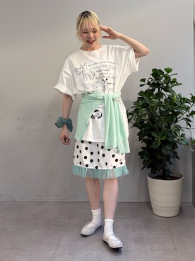 「CIAOPANIC TYPY（チャオパニックティピー）の【UNISEX】アソート落書きBIGロゴTEE（Tシャツ/カットソー、ホワイト系）」を使った、shihoさん（レディース・161cm）の春コーディネート