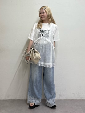 「CIAOPANIC TYPY（チャオパニックティピー）の【UNISEX】【プラスサイズあり】スラブ天竺ピグメントロゴTEE（Tシャツ/カットソー、ホワイト系）」を使った、shihoさん（レディース・161cm）の春コーディネート