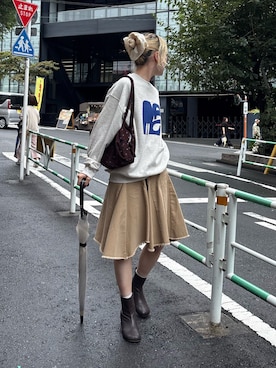 「CIAOPANIC TYPY（チャオパニックティピー）の【ZOZO限定】【UNISEX】ニュアンスロゴスウェット（スウェット、グレー系）」を使った、shihoさん（レディース・161cm）の秋コーディネート