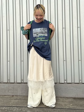 「Disney（ディズニー）の【TOY STORY/トイ・ストーリー】アシッドバディフォトTEE（Tシャツ/カットソー、ブルー系）」を使った、shihoさん（レディース・161cm）の春コーディネート