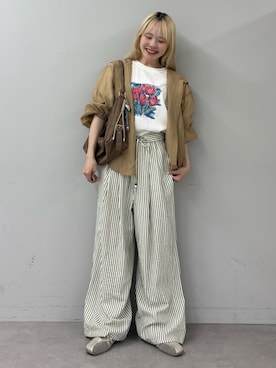 「CIAOPANIC TYPY（チャオパニックティピー）の【willow】デジタルフラワープリント半袖TEE（Tシャツ/カットソー、ホワイト系）」を使った、shihoさん（レディース・161cm）の春コーディネート