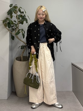 「CIAOPANIC TYPY（チャオパニックティピー）の【yomo企画】シアー刺繍袖ギャザーシャツ（シャツ/ブラウス、ブラック系）」を使った、shihoさん（レディース・161cm）の夏コーディネート